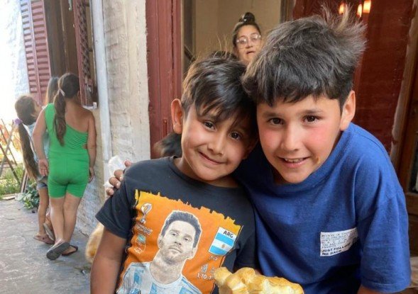 Chicos del comedor Bichito de Luz en Ronda